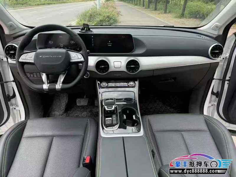 24年东风风行T5轿车抵押车出售