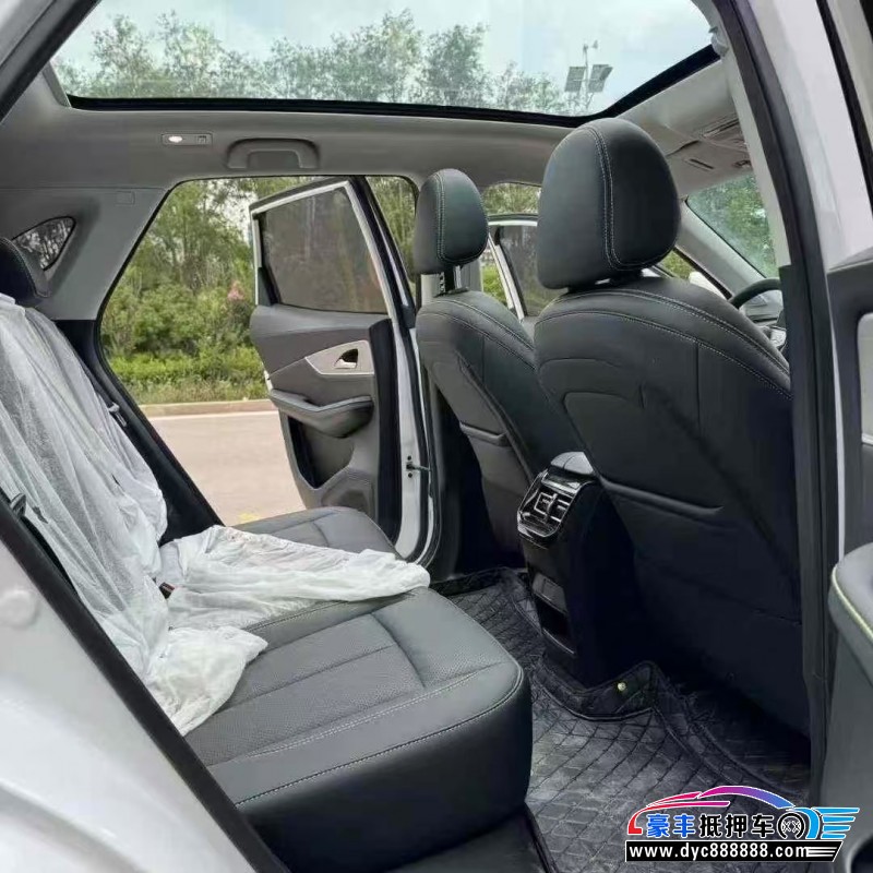 24年东风风行T5轿车抵押车出售