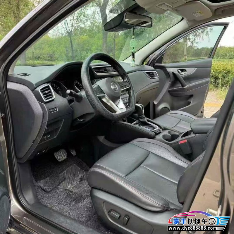 21年日产逍客轿车抵押车出售
