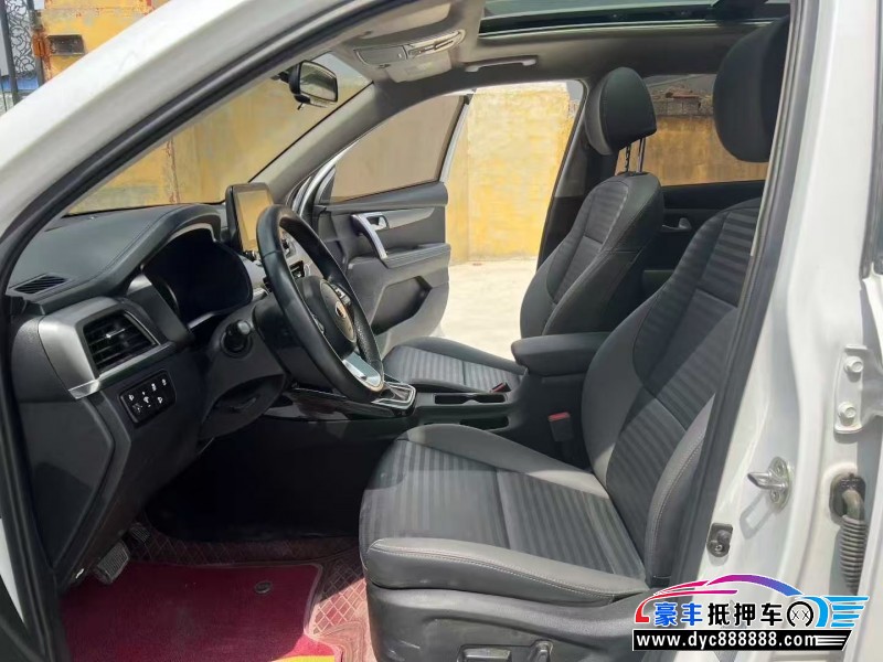 21年起亚智跑轿车抵押车出售