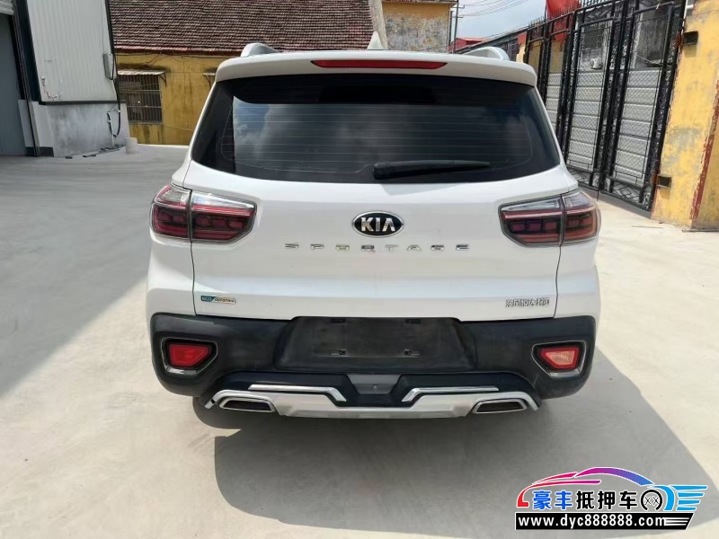 21年起亚智跑轿车抵押车出售