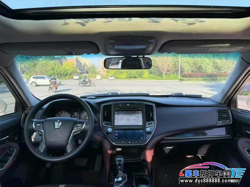 17年丰田皇冠MPV抵押车出售