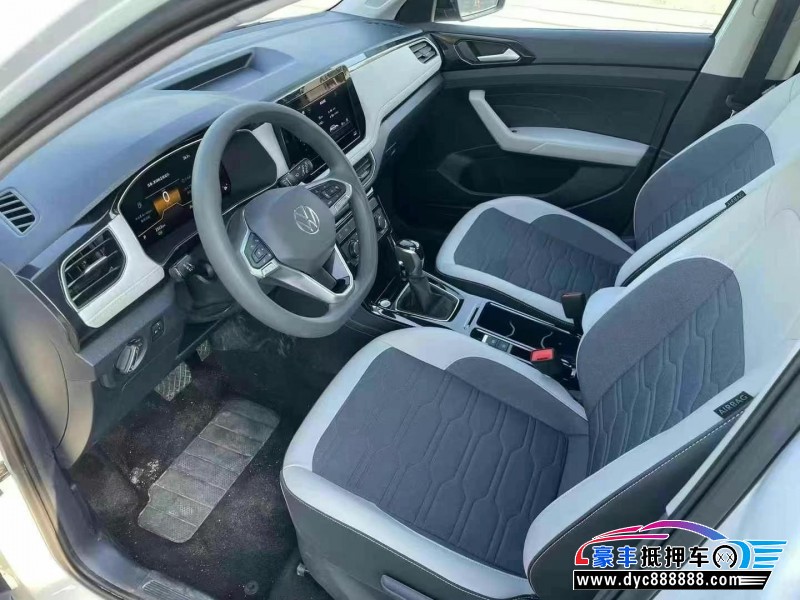 25年大众途岳轿车抵押车出售