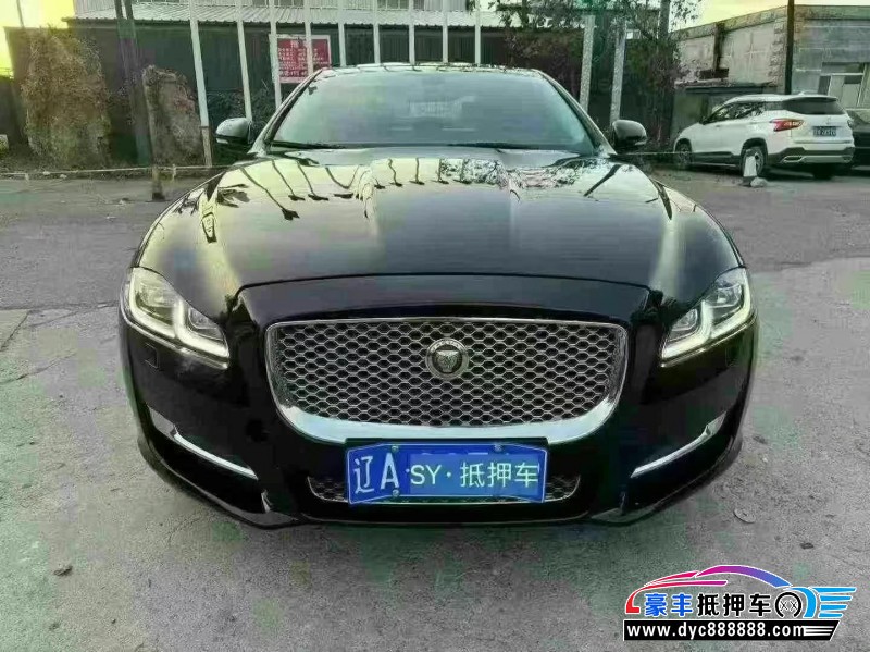 17年捷豹XJ轿车抵押车出售