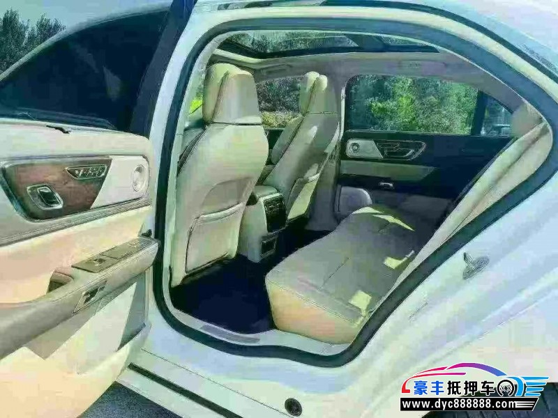 18年林肯大陆轿车抵押车出售