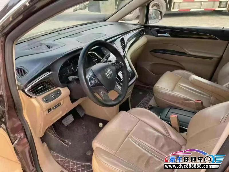 17年别克GL8轿车抵押车出售