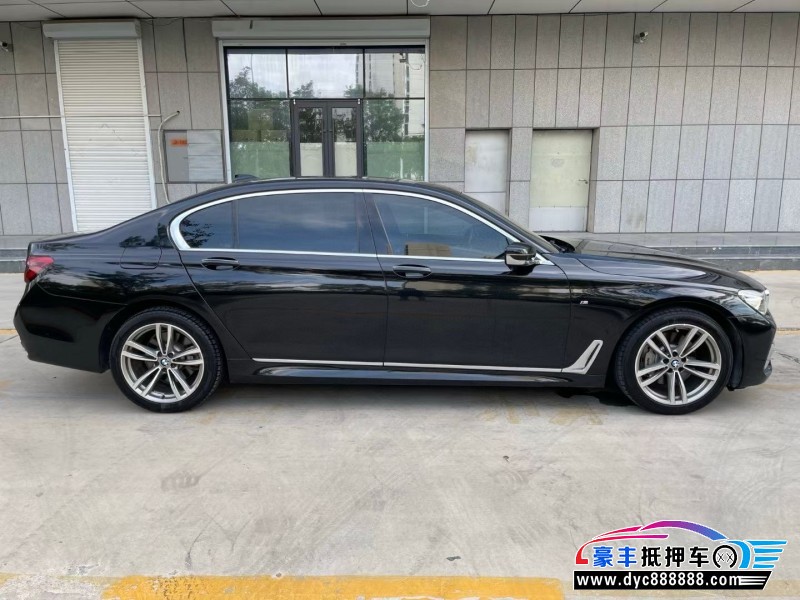 18年宝马7系轿车抵押车出售