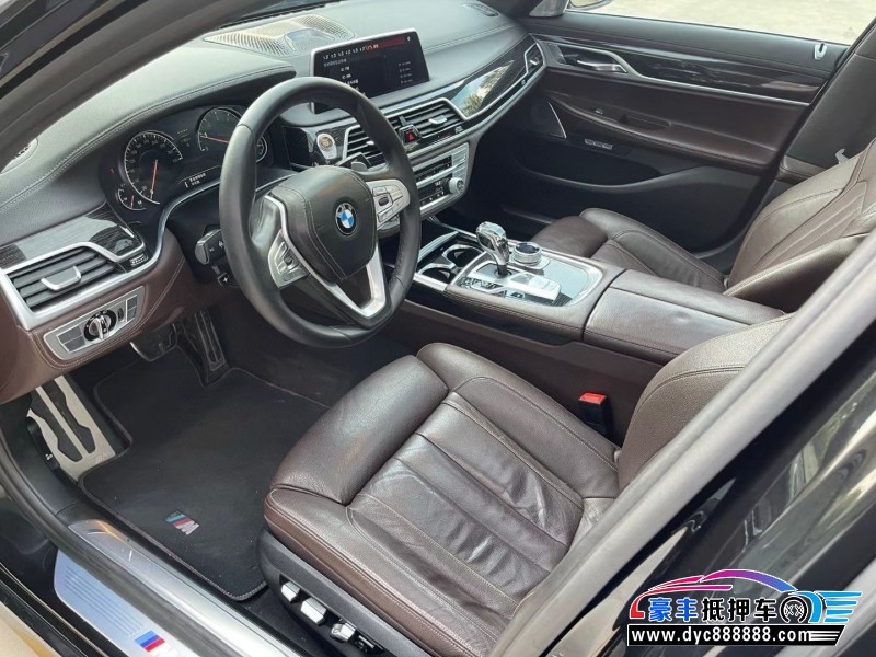 18年宝马7系轿车抵押车出售