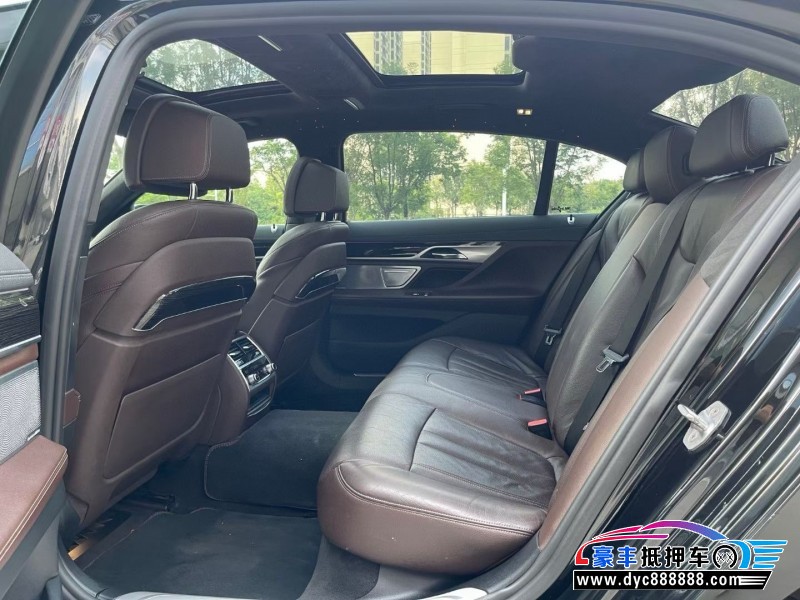 18年宝马7系轿车抵押车出售