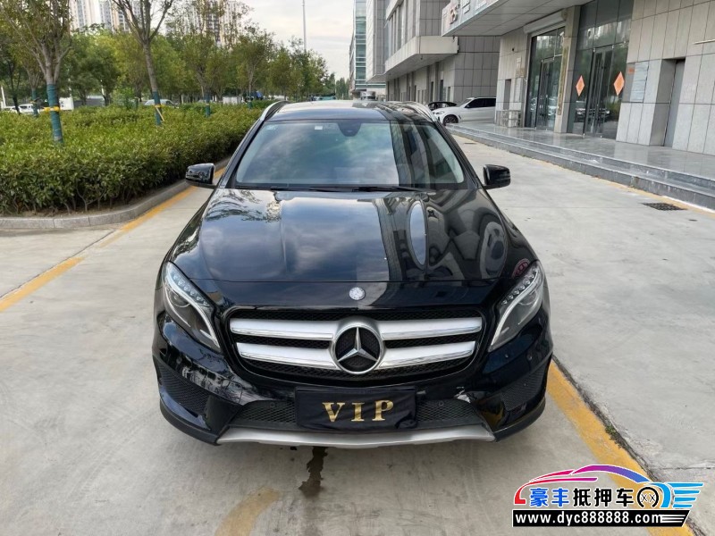 16年奔驰GLA轿车抵押车出售