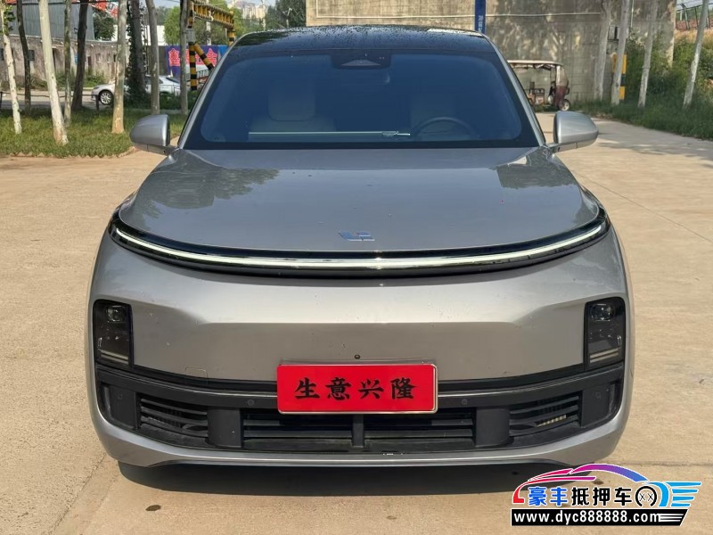 23年理想L8SUV抵押车出售
