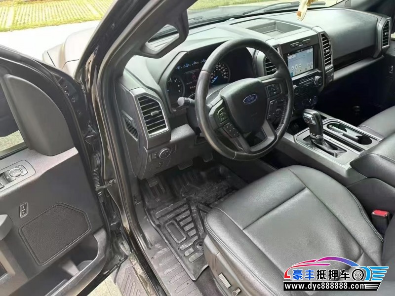 17年福特猛禽轿车抵押车出售