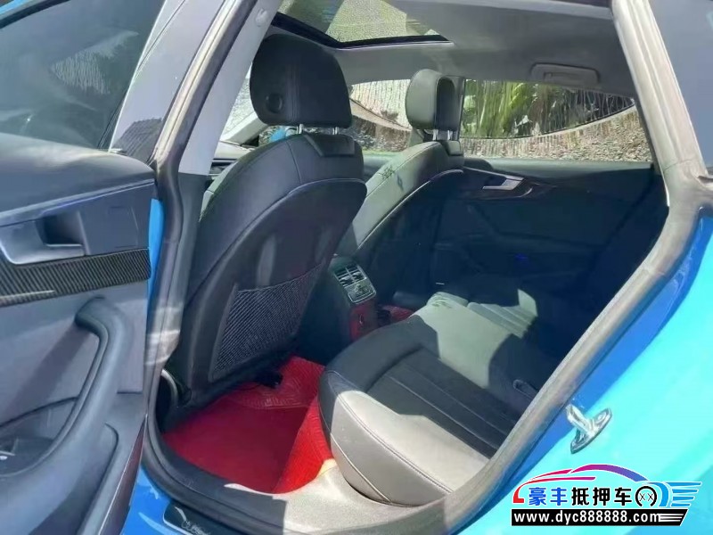 22年奥迪A5轿车抵押车出售