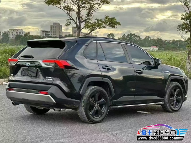 20年丰田RAV4轿车抵押车出售