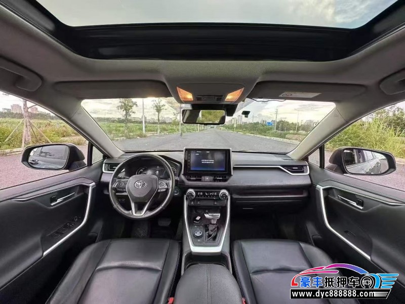 20年丰田RAV4轿车抵押车出售