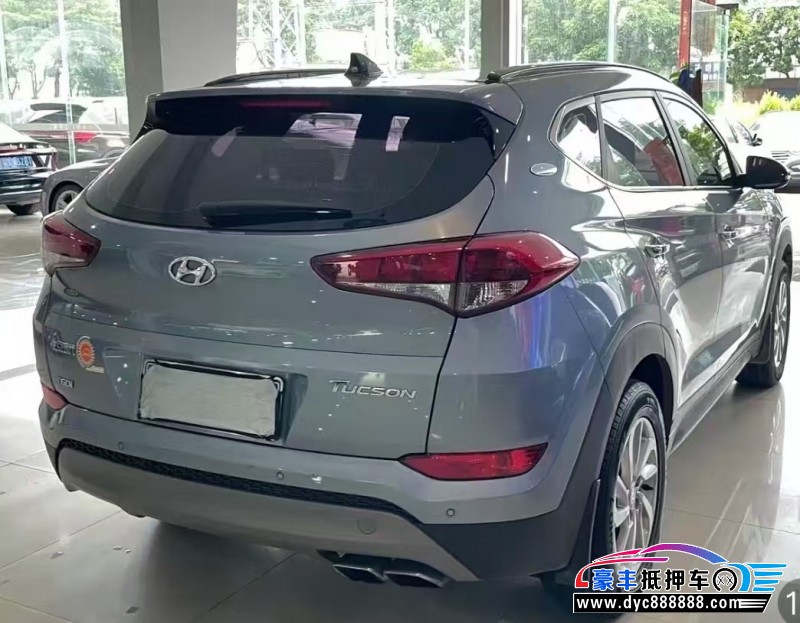 16年现代途胜轿车抵押车出售