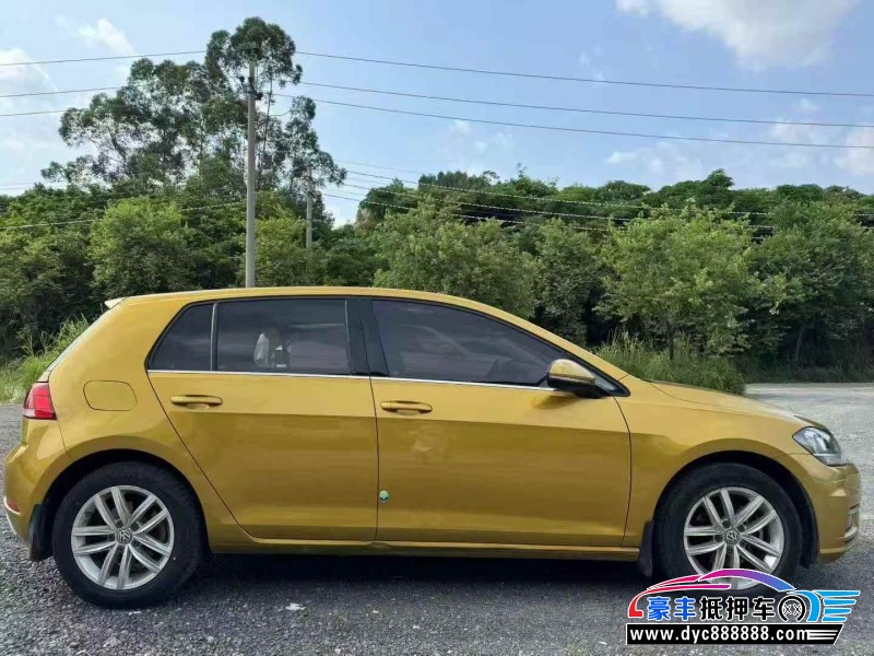 19年大众高尔夫轿车抵押车出售