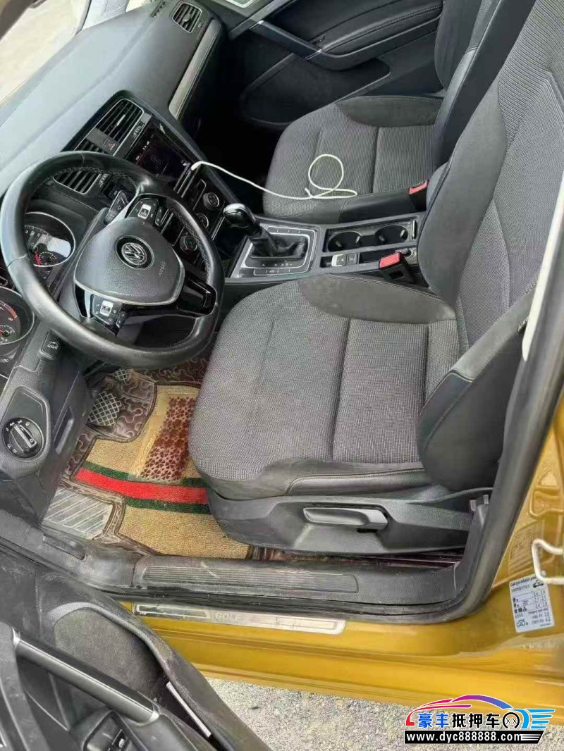 19年大众高尔夫轿车抵押车出售