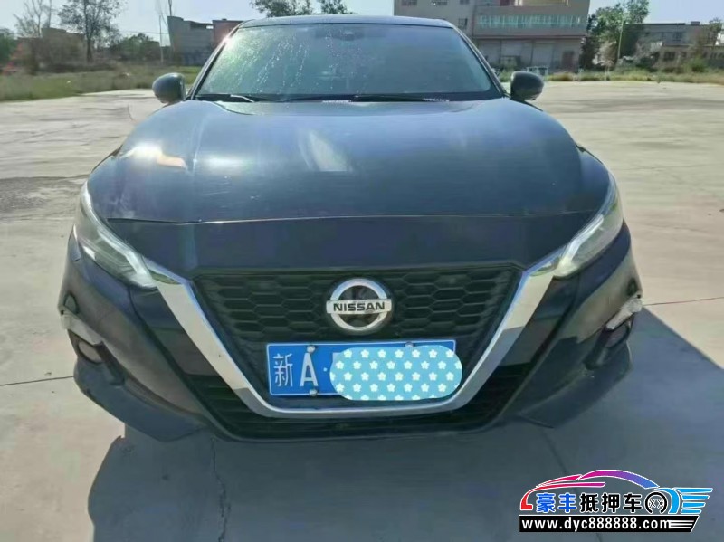 21年日产天籁轿车抵押车出售