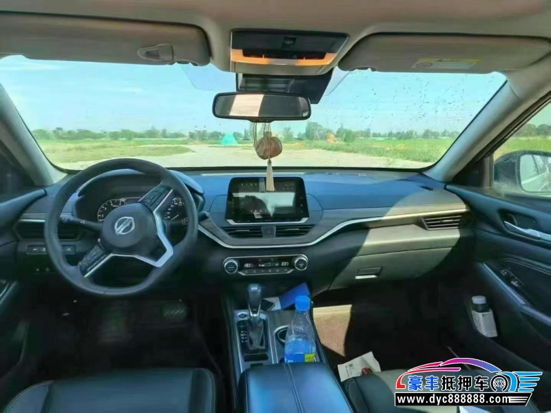 21年日产天籁轿车抵押车出售