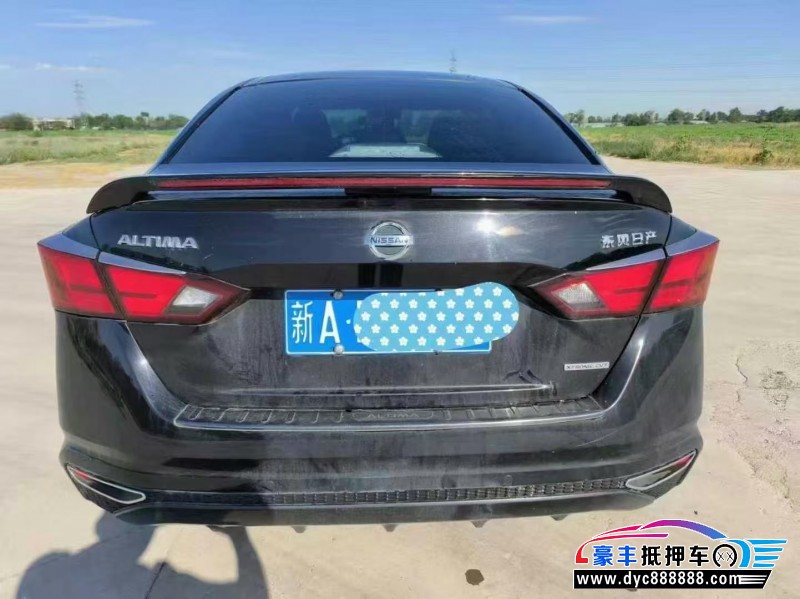 21年日产天籁轿车抵押车出售