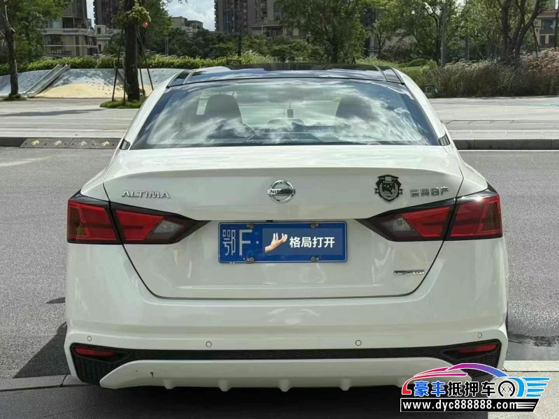 21年日产天籁轿车抵押车出售