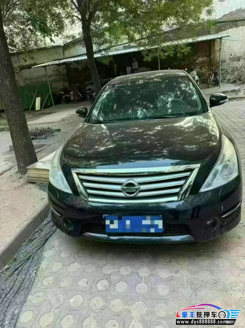11年日产天籁轿车抵押车出售