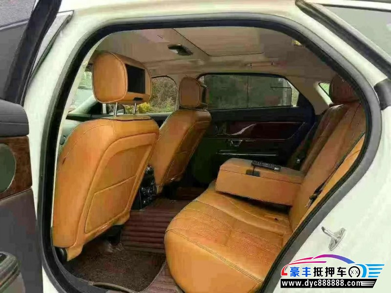 15年捷豹XJ轿车抵押车出售
