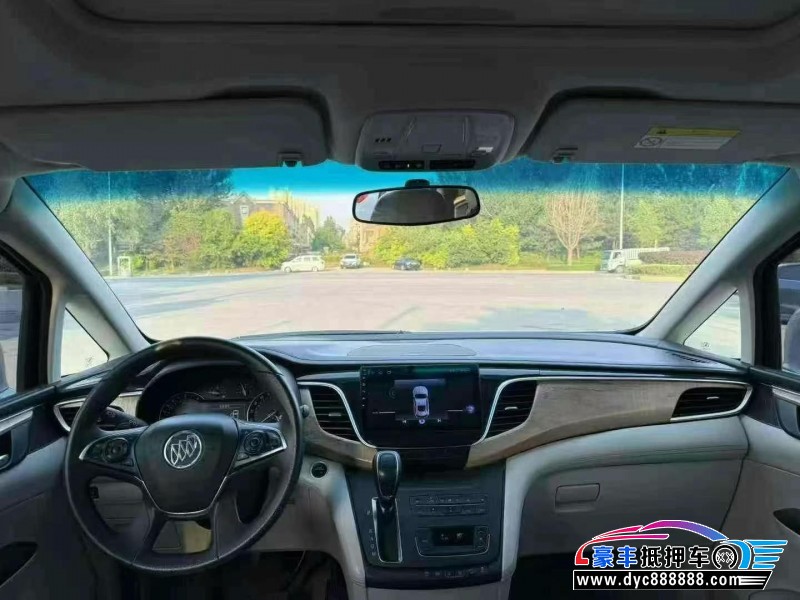 18年别克GL8轿车抵押车出售