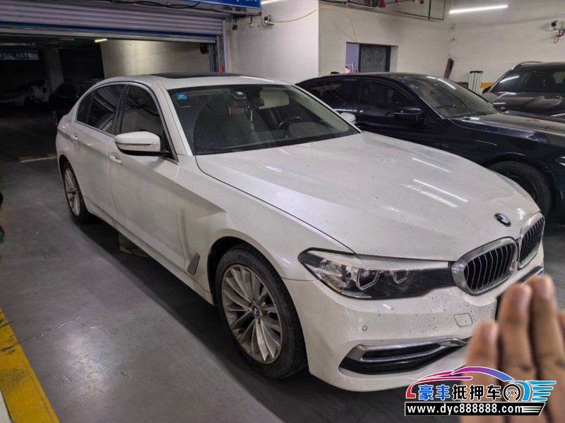 20年宝马5系轿车抵押车出售