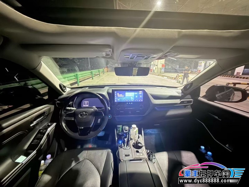 22年丰田汉兰达轿车抵押车出售