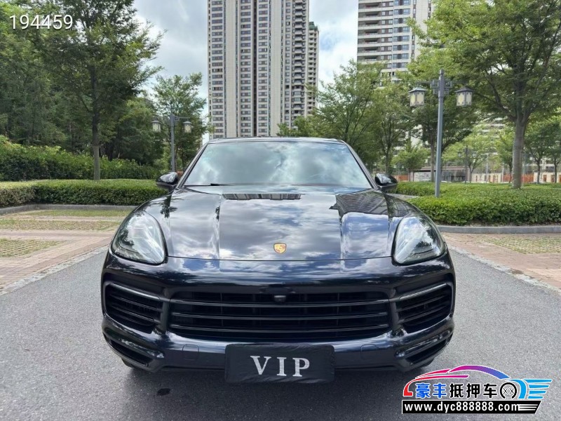 抵押车出售19年保时捷卡宴轿车