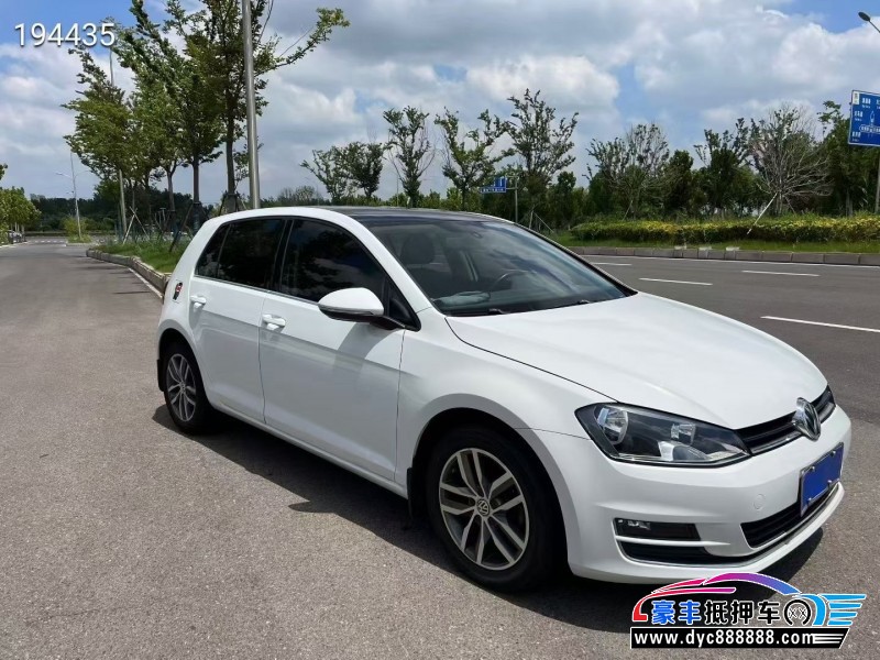 16年大众高尔夫轿车抵押车出售