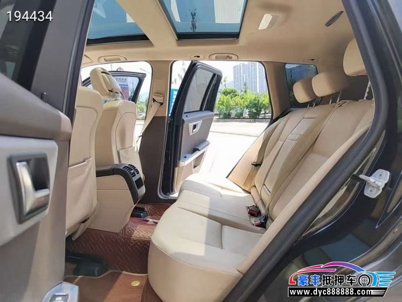 13年奔驰GLK轿车抵押车出售