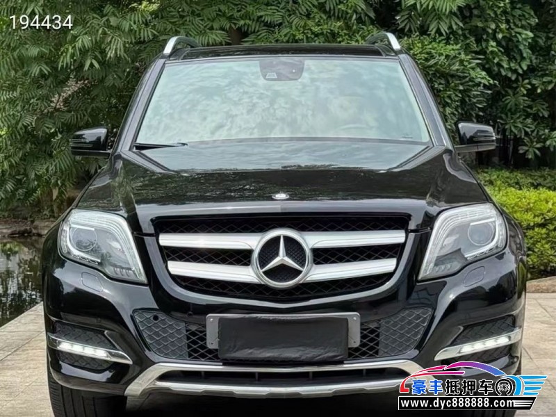 13年奔驰GLK轿车抵押车出售