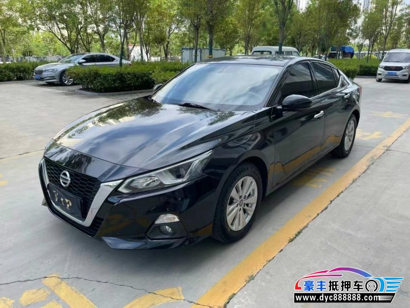 21年日产天籁轿车抵押车出售