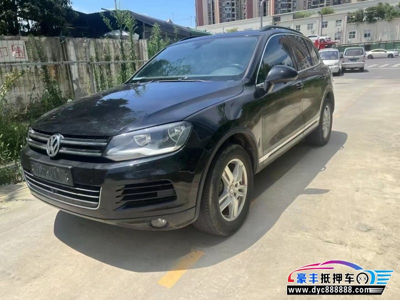 12年大众途锐轿车抵押车出售