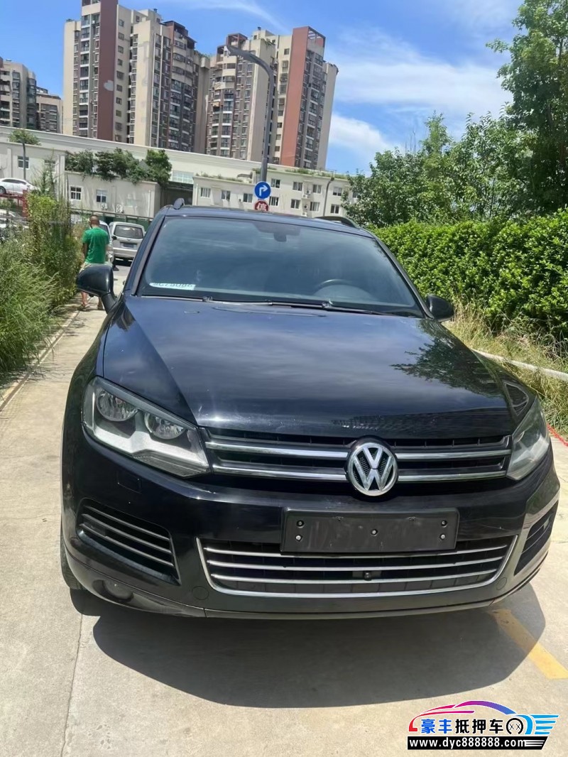 12年大众途锐轿车抵押车出售