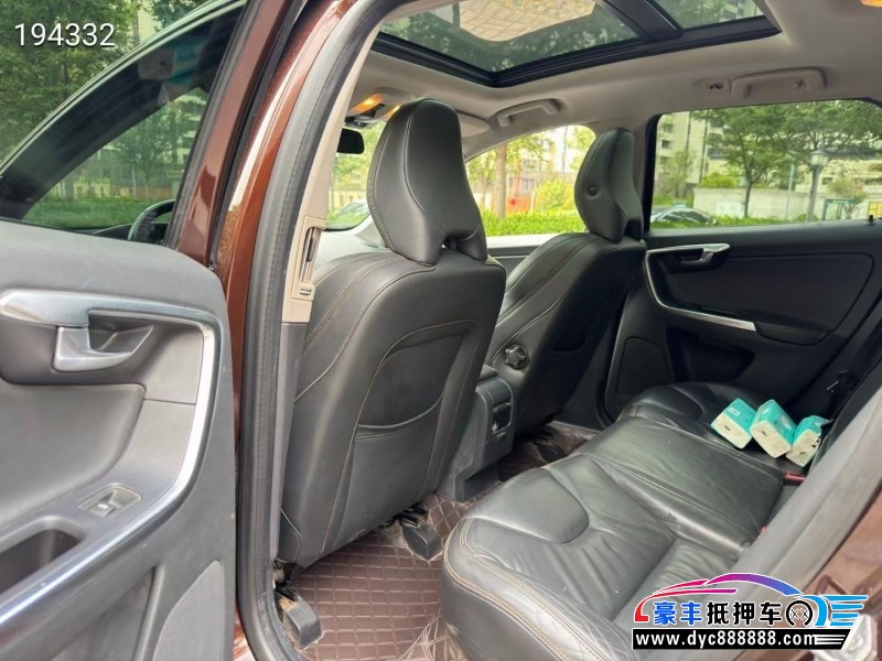 14年沃尔沃XC60轿车抵押车出售