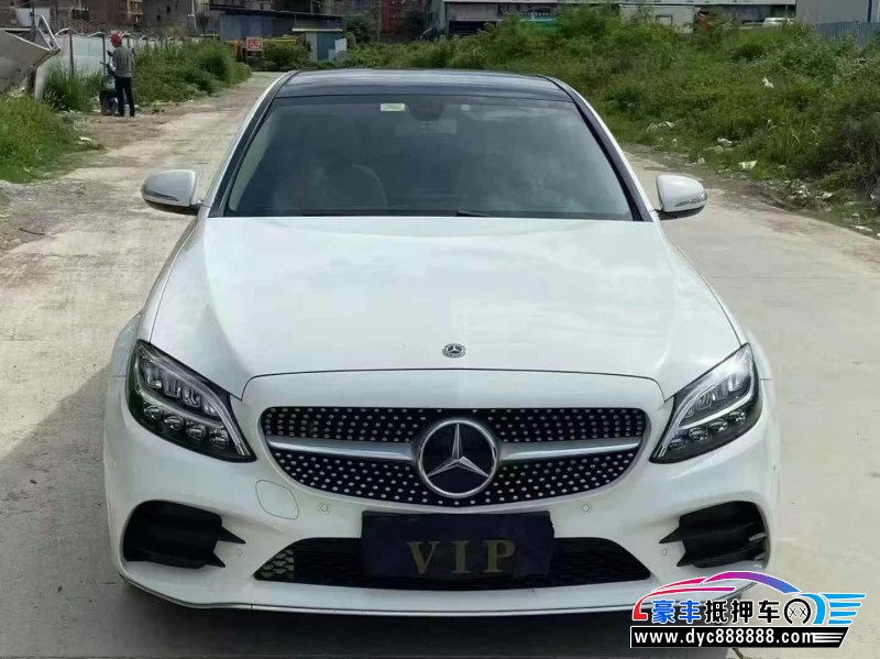 19年奔驰C轿车抵押车出售