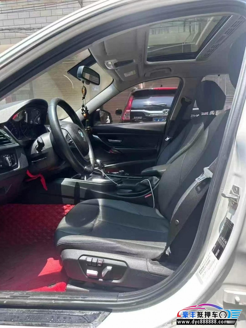 17年宝马3系轿车抵押车出售