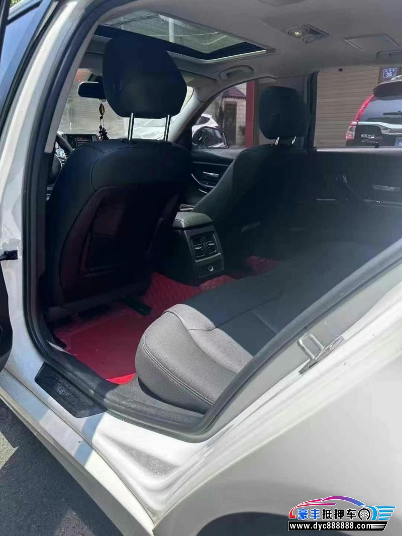 17年宝马3系轿车抵押车出售