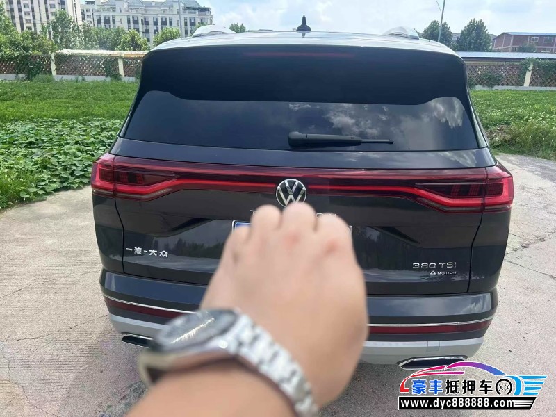 22年大众揽镜轿车抵押车出售