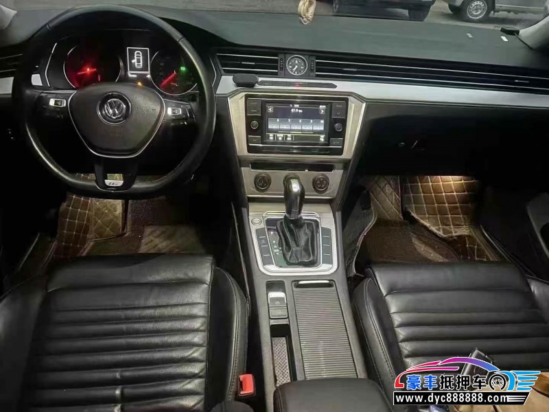 19年大众迈腾轿车抵押车出售