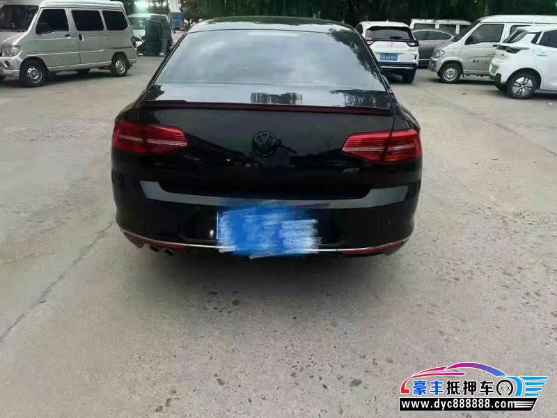 19年大众迈腾轿车抵押车出售