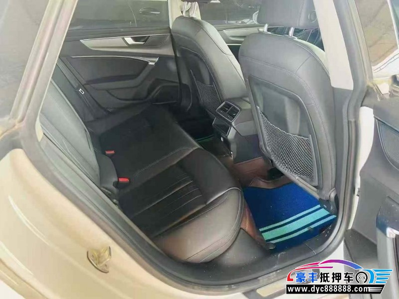 22年奥迪A7轿车抵押车出售