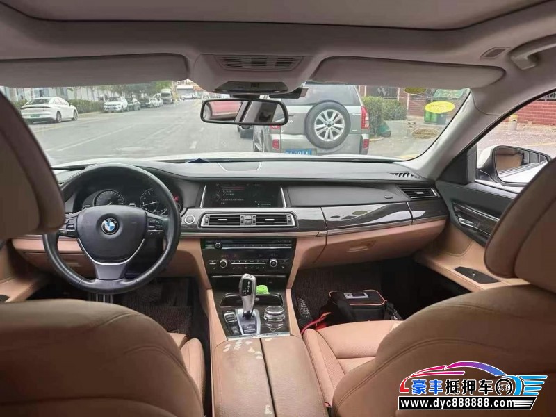 15年宝马7系轿车抵押车出售