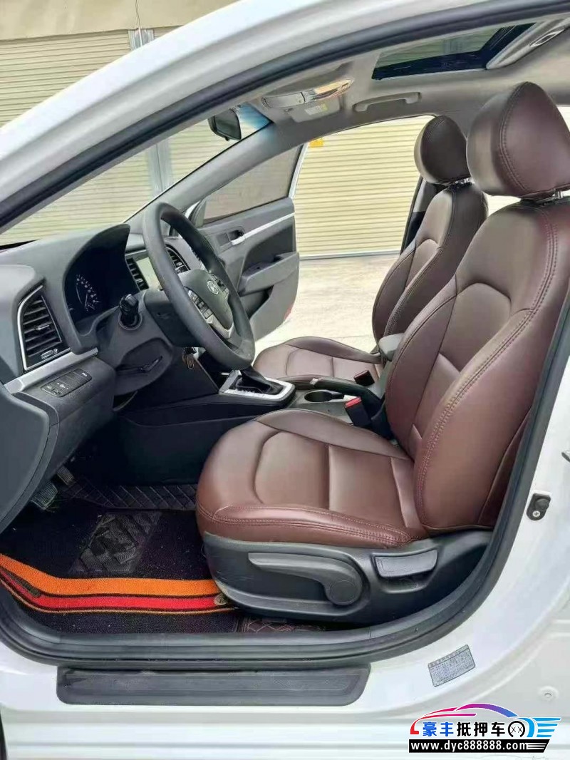 18年现代领动轿车抵押车出售