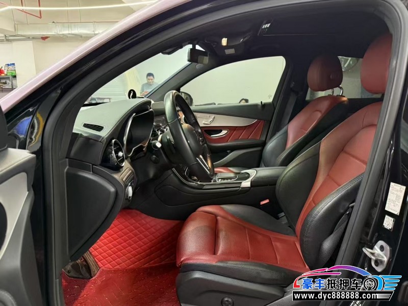 21年奔驰GLC轿车抵押车出售