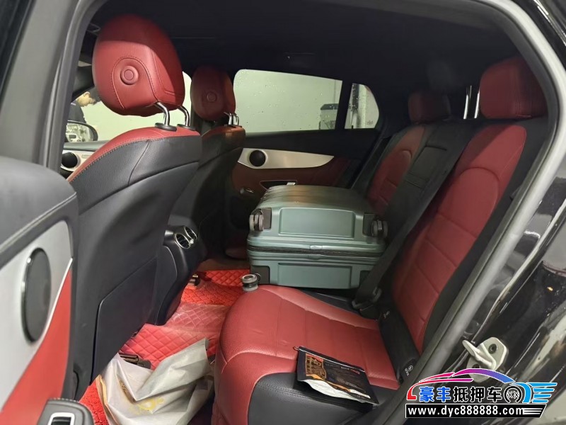 21年奔驰GLC轿车抵押车出售